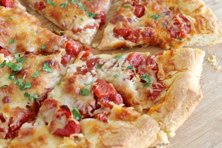 http://blog.aprons.com/apron/wp-content/uploads/2014/05/Make-a-Better-Pizza.jpg